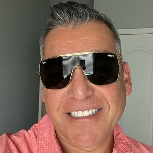 Meet your Posher, Joseph